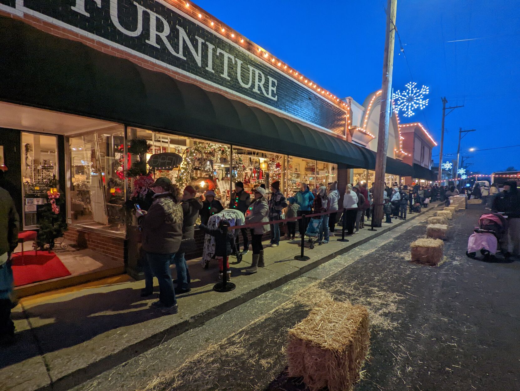 Line for Santa